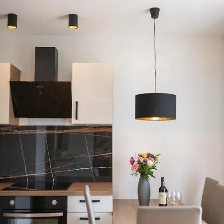 Apartment Emilia 2