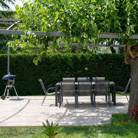 Apartment Emilia 2