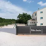 Apartman Emilia 2