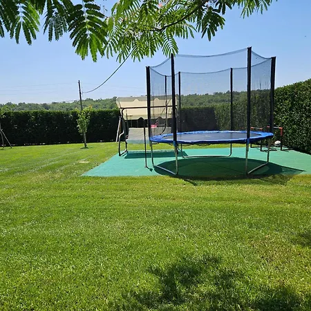 Emilia 2 Apartament